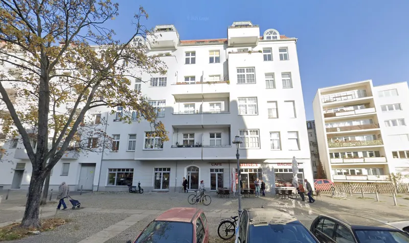 Stylish Fully Furnished Altbau Apartment in Charlottenburg | High Ceilings | Near TU Berlin & Spree — photo 1